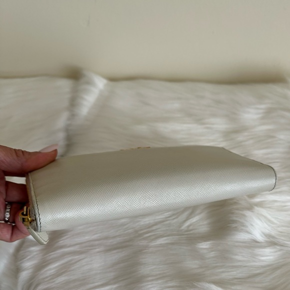 Auth Prada Wallet EUC - Picture 7 of 17